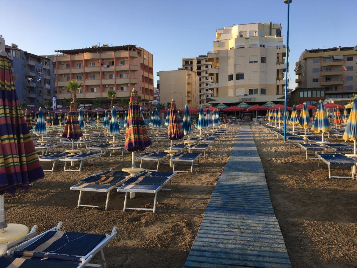 Spacious 2 Bedroom Apartment In Durres Beach エクステリア 写真