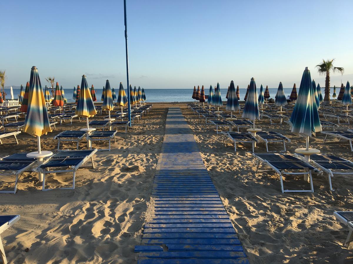 Spacious 2 Bedroom Apartment In Durres Beach エクステリア 写真